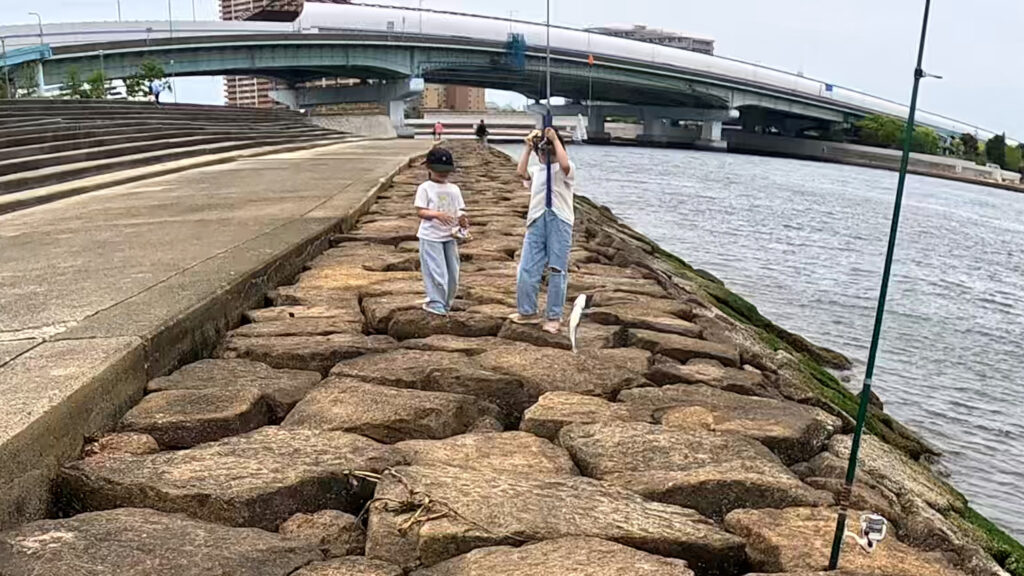 西宮浜総合公園　持ち上げる